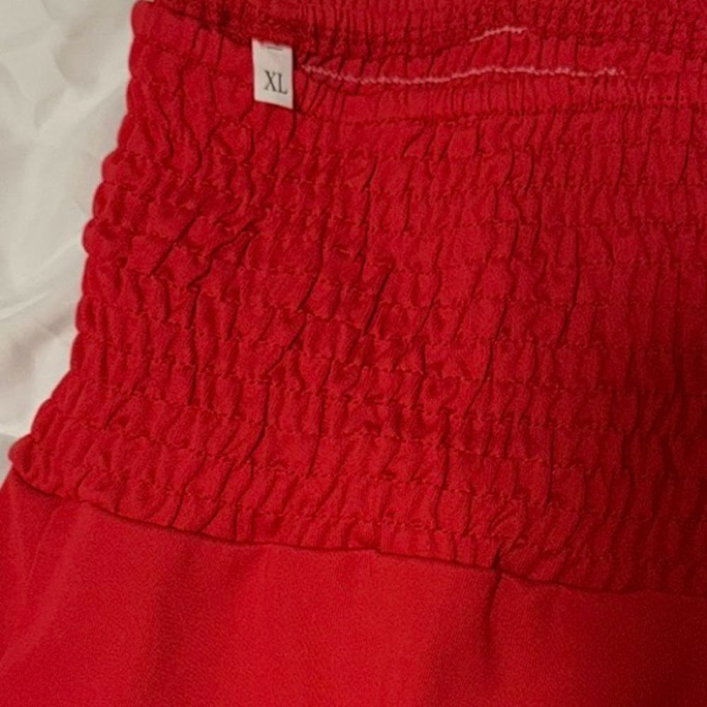 Red Women's Pants and Top - Picture 3 of 4